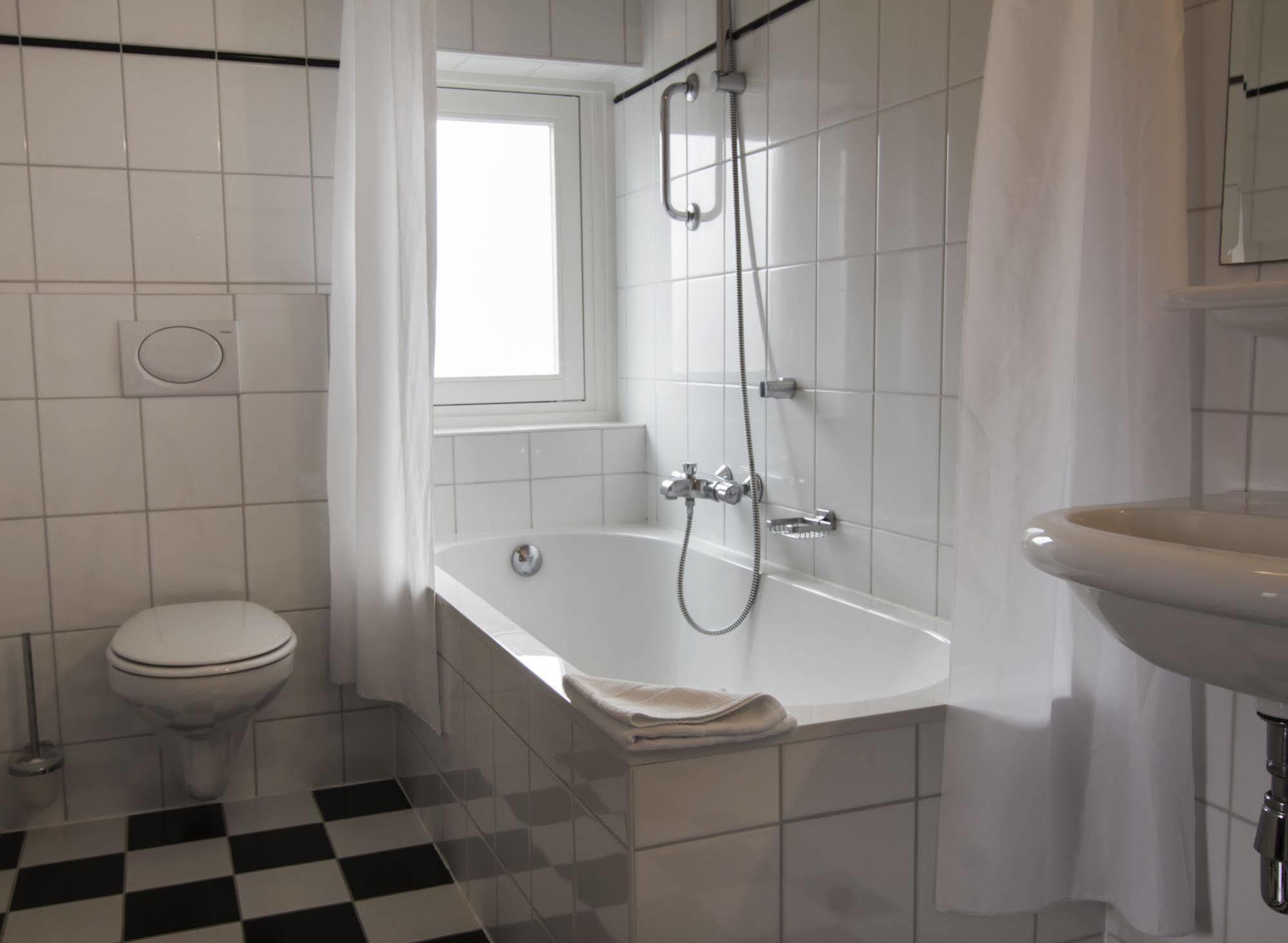 Hotel Boer Goossens Den Dungen Экстерьер фото