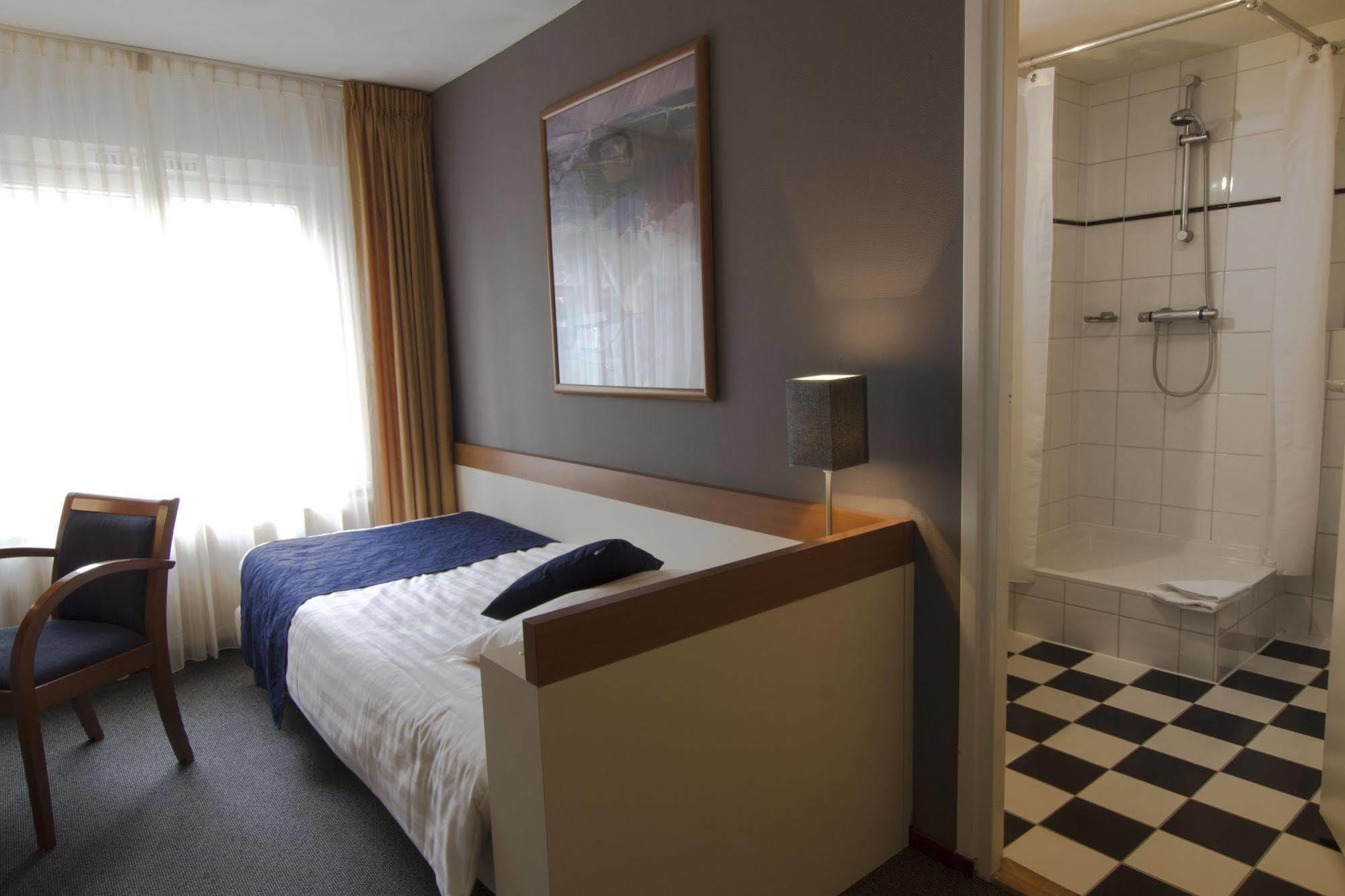 Hotel Boer Goossens Den Dungen Экстерьер фото